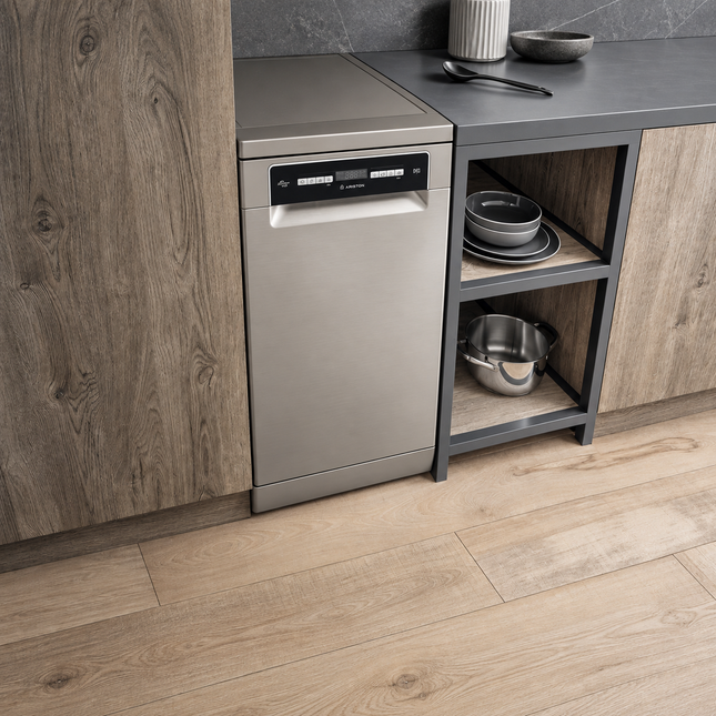 Ariston Dishwasher, 10 Persons, 8 Programs, Silver- LSFO 3T223 W X